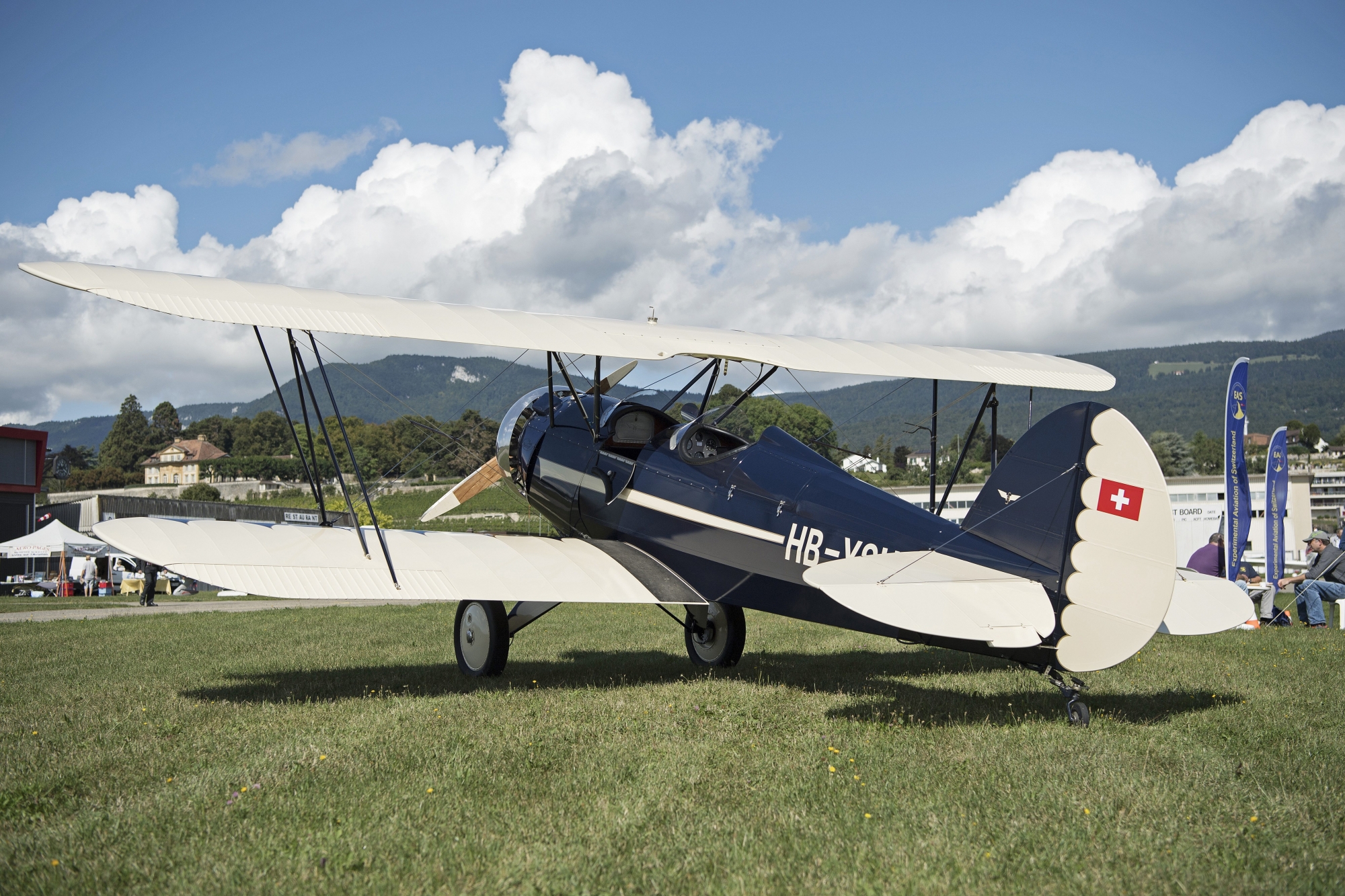 Un biplan de fabrication artisanale: l'un des joyaux présent à la rencontre internationale d'avions de construction amateur, à Colombier.