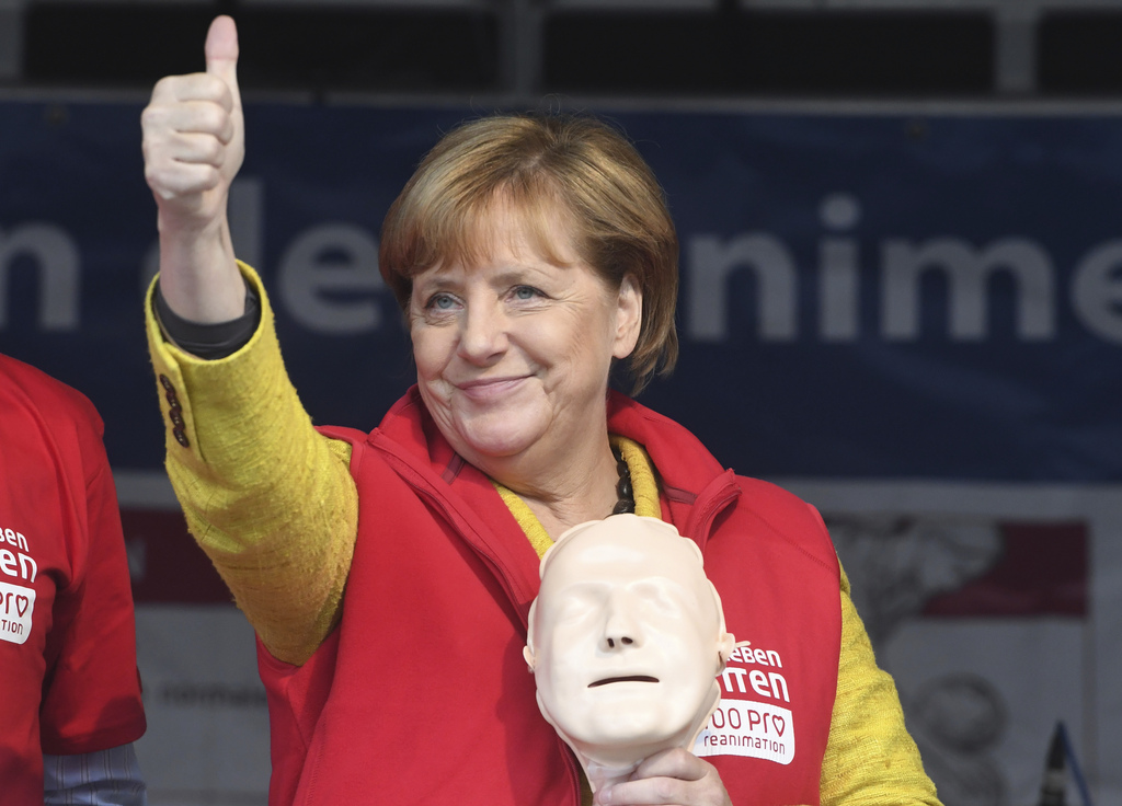 Angela Merkel s'est notamment rendue à Greifswald où elle a participé à un concours de réanimation. 