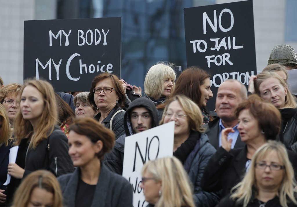 Andorre, l’Irlande, le Liechtenstein, Malte, Monaco, l’Irlande du Nord, la Pologne et Saint-Marin interdisent toujours l'accès à l'avortement sauf mise en danger de la vie de la mère. 