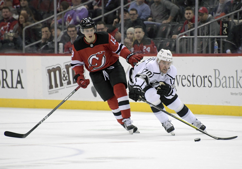 Nico Hischier et les Devils se sont imposés 5-1 devant Los Angeles.