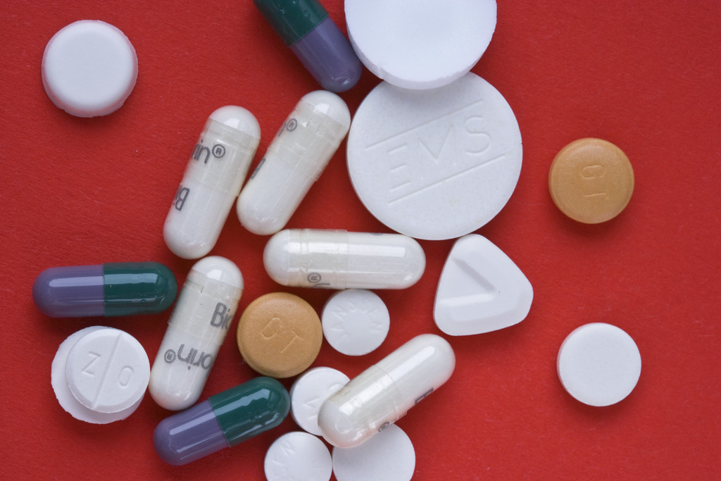 Selon l'Office fédéral de l'environnement, 30% des médicaments achetés en Suisse ne sont pas consommés.