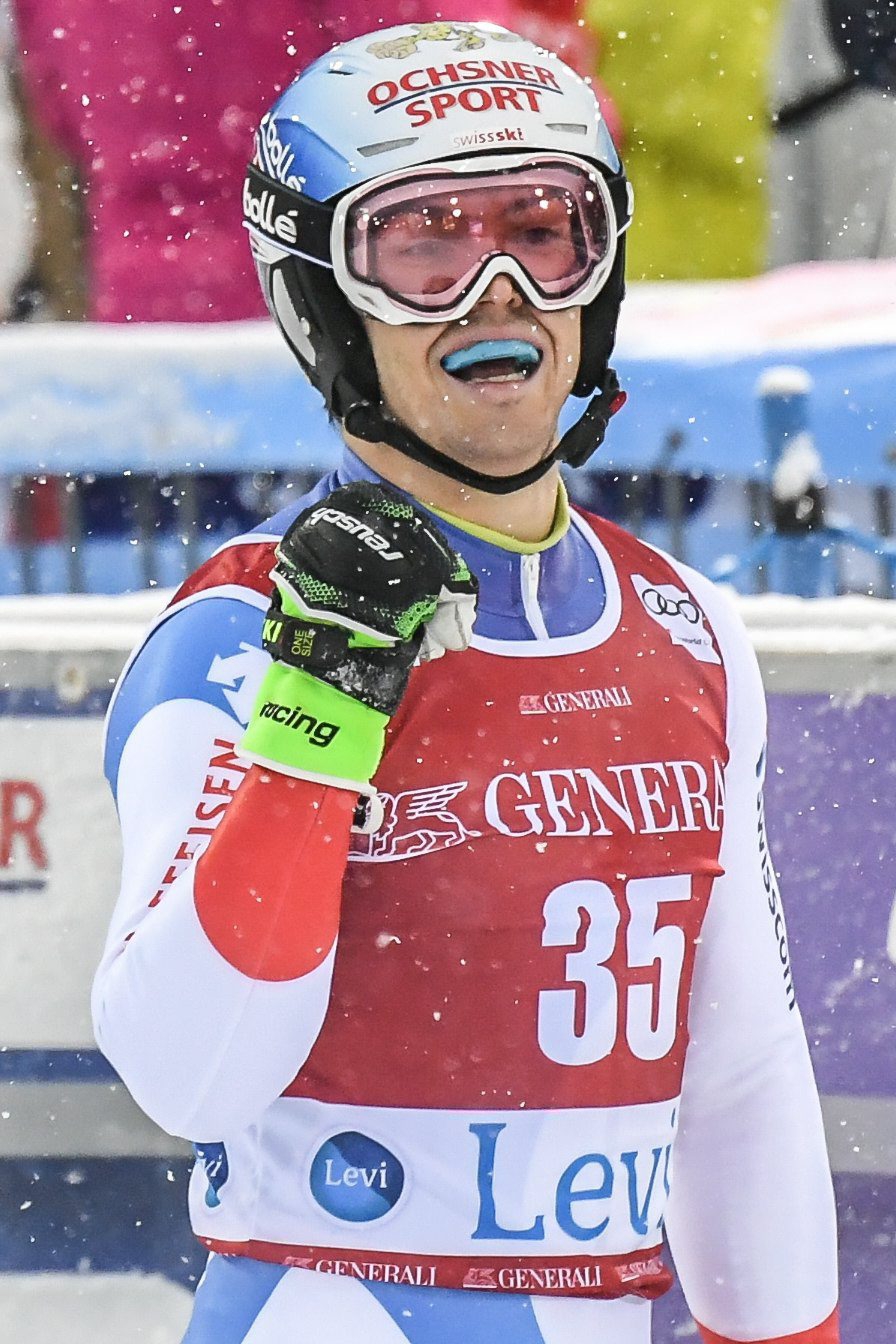 epa06324336 Loic Meillard of Switzerland reacts in the finish area after his second run for the men's slalom race at the FIS Alpine Skiing World Cup event in Levi, Finland, 12 November 2017.  EPA/KIMMO BRANDT FINLAND ALPINE SKIING WORLD CUP