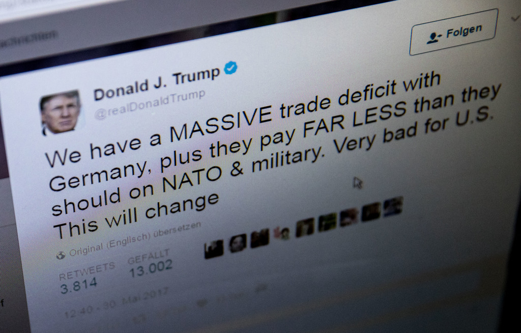 Le président américain s'exprime quotidiennement via des tweets à la tonalité souvent agressive à l'encontre, notamment, d'autres pays ou d'autres dirigeants.