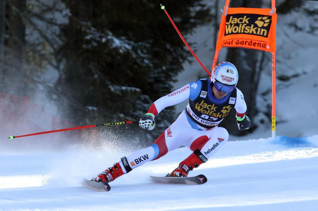 Meilleur Suisse, et slalomeur correct, Mauro Caviezel (8e à 1''05) a les moyens de se rapprocher du podium.