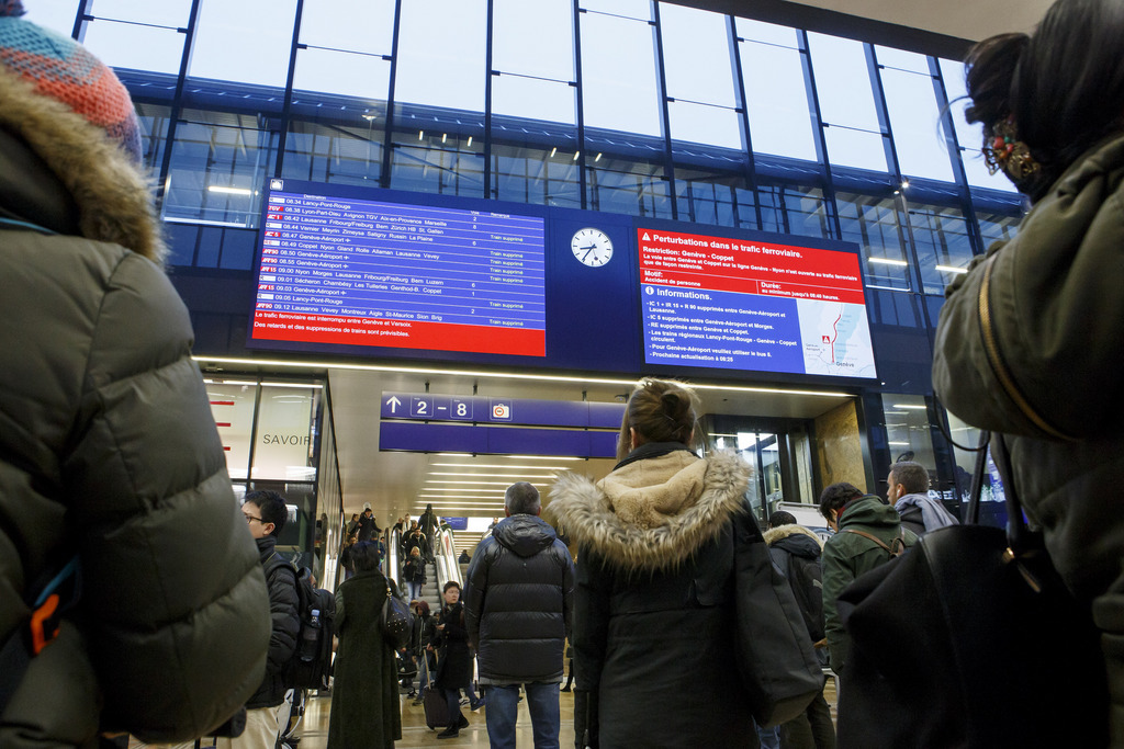 Les passagers doivent prendre leur mal en patience.