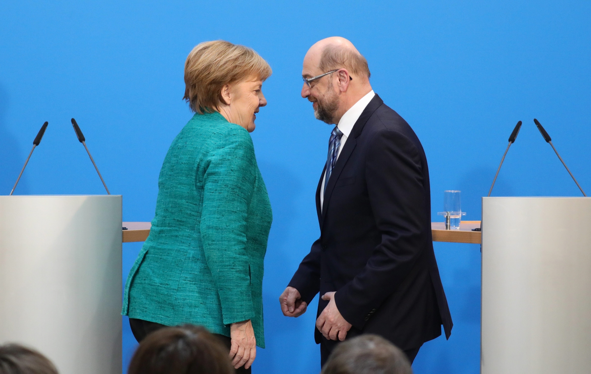 L'accord entre la chancelière Angela Merkel et le social-démocrate Martin Schulz est largement commenté en Suisse alémanique.