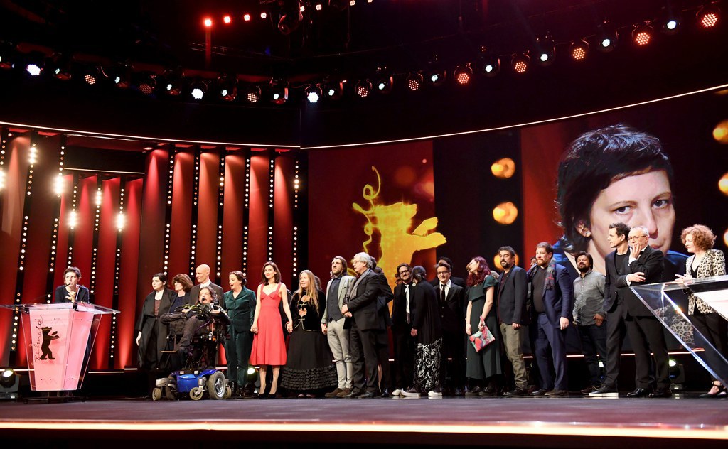 La Berlinale a récompensé de son Ours d'Or le film "Touch me not" de la réalisatrice roumaine Adina Pintilie.