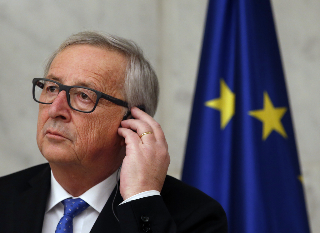Si les Etats-Unis veulent instaurer des barrières, "nous serons aussi stupides" qu'eux, a averti le président de la Commission européenne Jean-Claude Juncker vendredi soir.