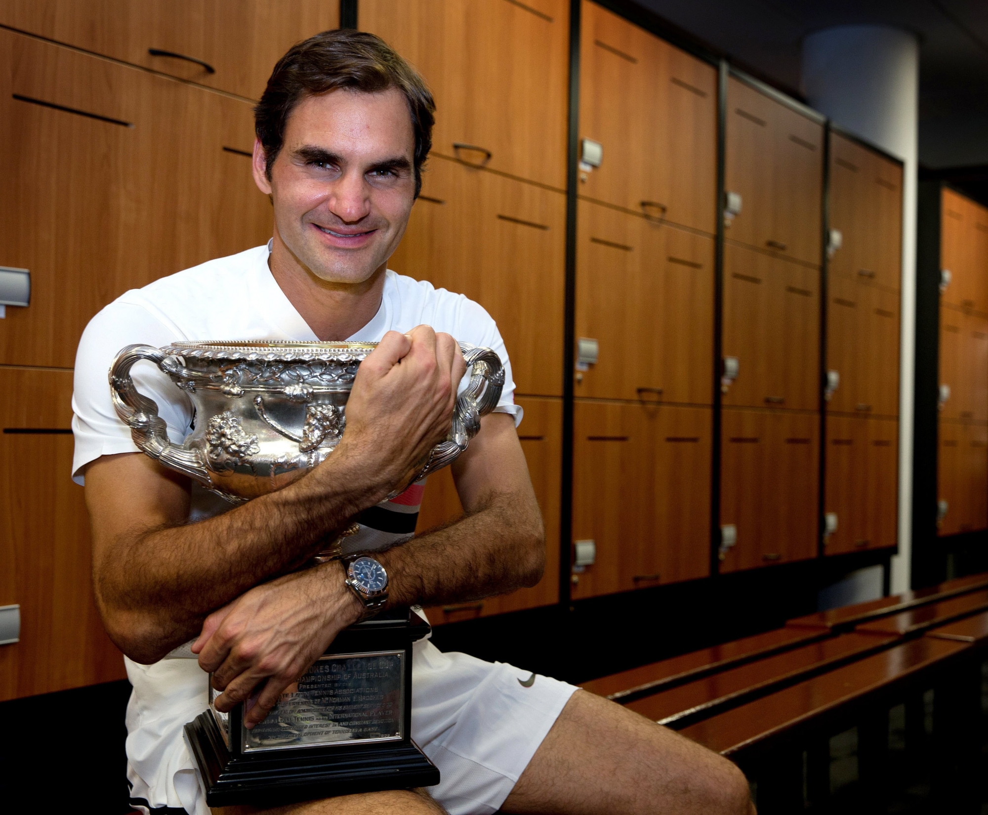 Roger Federer n'en finit plus d'écrire l'histoire de son sport.