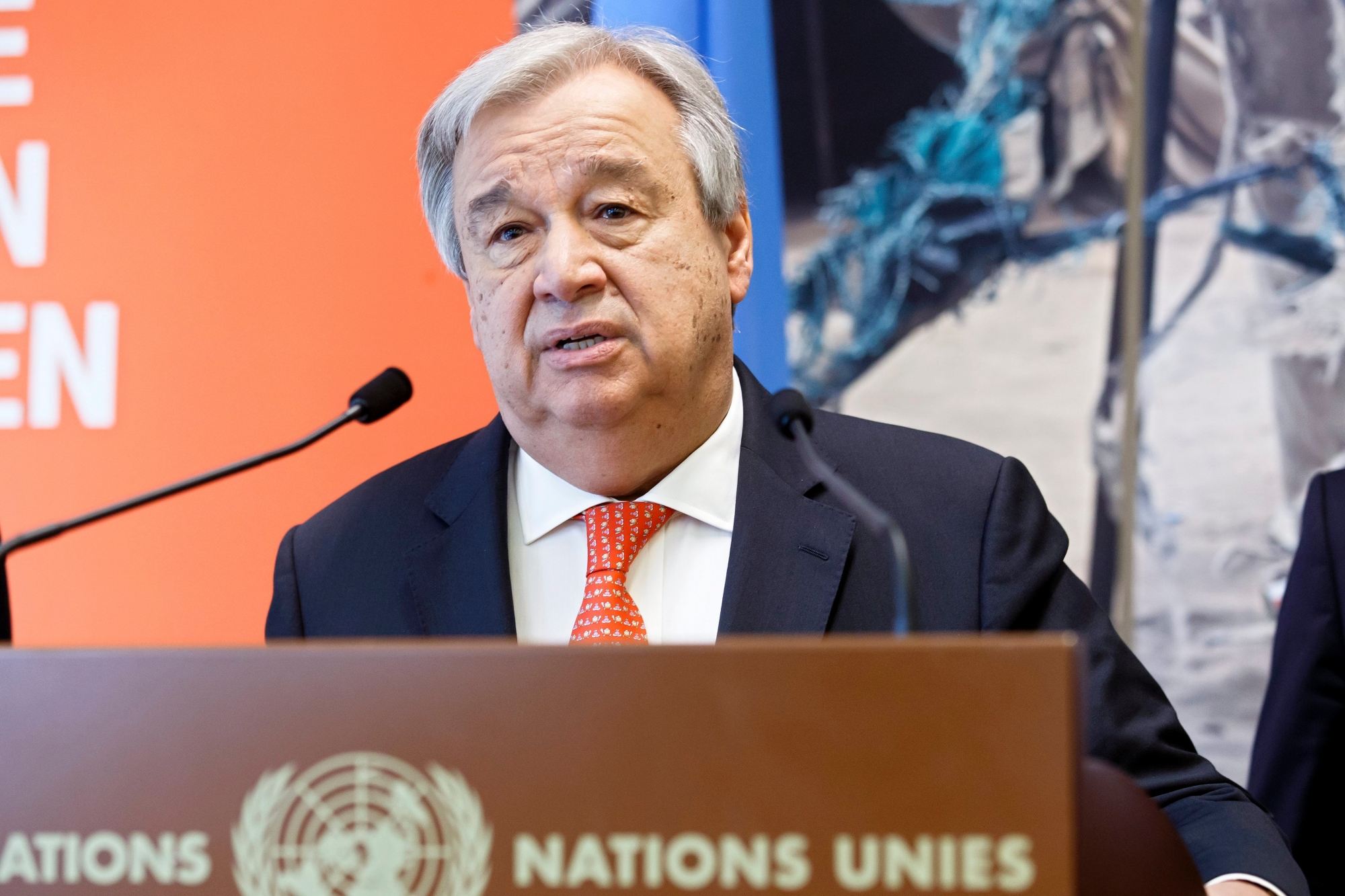 U.N. Secretary-General Antonio Guterres speaks to the media during a press stakeout after the High-Level Pledging Event for the Humanitarian Crisis in Yemen, at the European headquarters of the United Nations in Geneva, Switzerland, Tuesday, April 3, 2018. (KEYSTONE/Salvatore Di Nolfi) SWITZERLAND YEMEN CONFERENCE