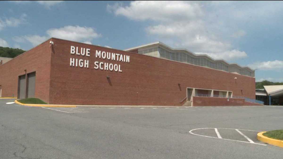 Cette petite école rurale fait la une des médias américains après avoir annoncé qu'elle allait armer ses élèves avec des pierres.