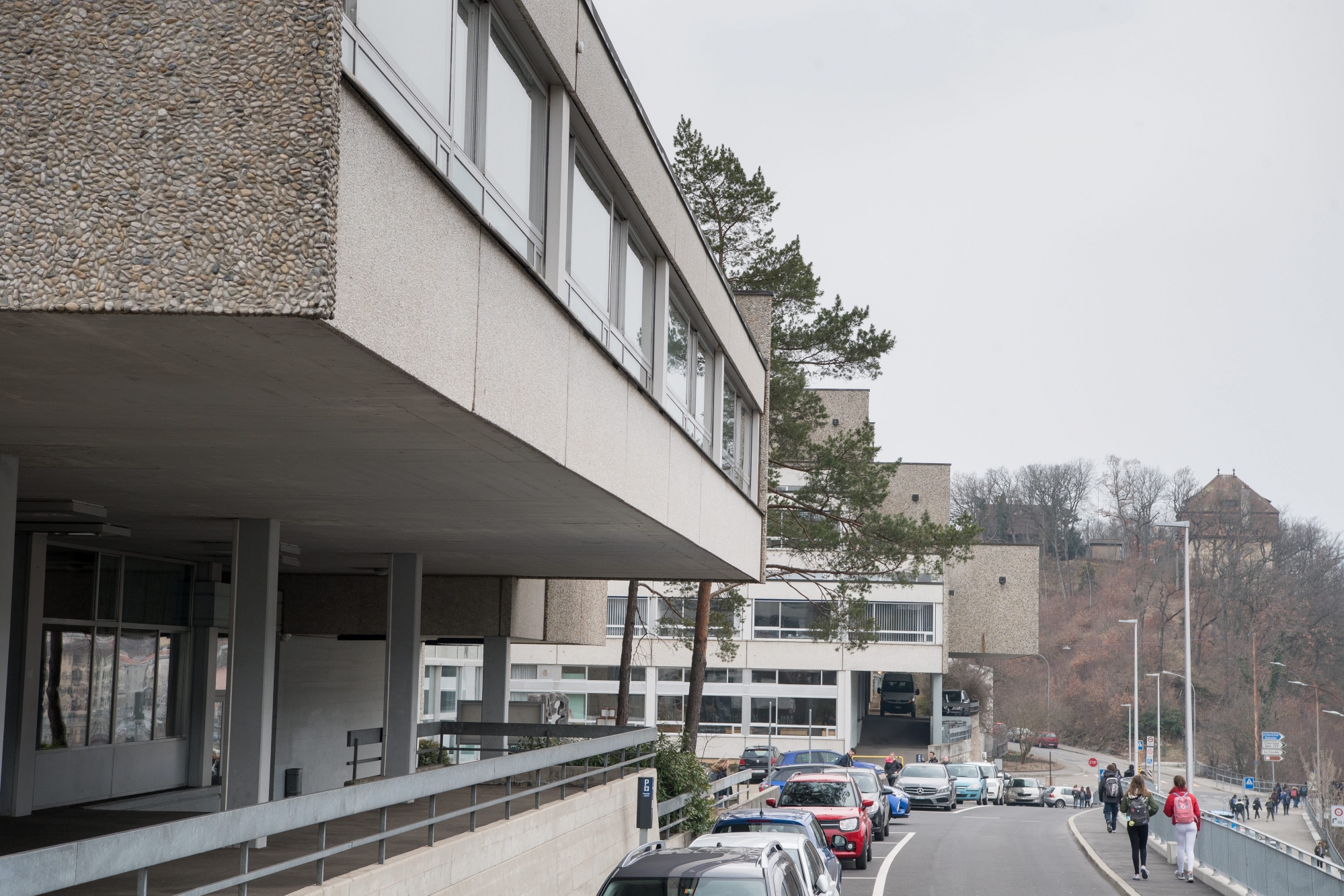 Les attouchements ont eu lieu dans les années 1980-90. L'employé retraité conservait un atelier au collège du Mail et possédait les clé des écoles de Neuchâtel.