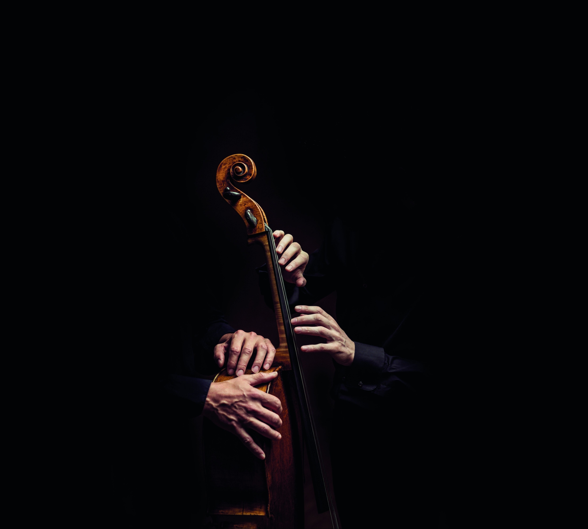 Le violoncelliste Jean-Guihen Queyras et le pianiste Alexandre Tharaud, totalement complices.