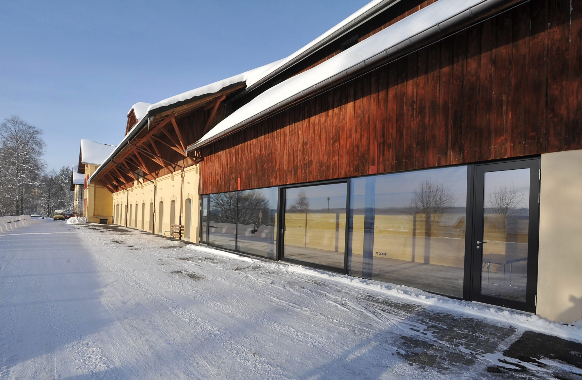 Aujourd’hui, la Fondation Sombaille Jeunesse (ici en février 2013) occupe cinq bâtiments à La Chaux-de-Fonds et peut accueillir plus de 120 jeunes.