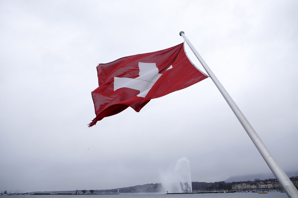 Un vent fort provenant du sud-ouest a d'abord balayé la région de la Léman, ici à Genève, avant de s'étendre à toute la Suisse.