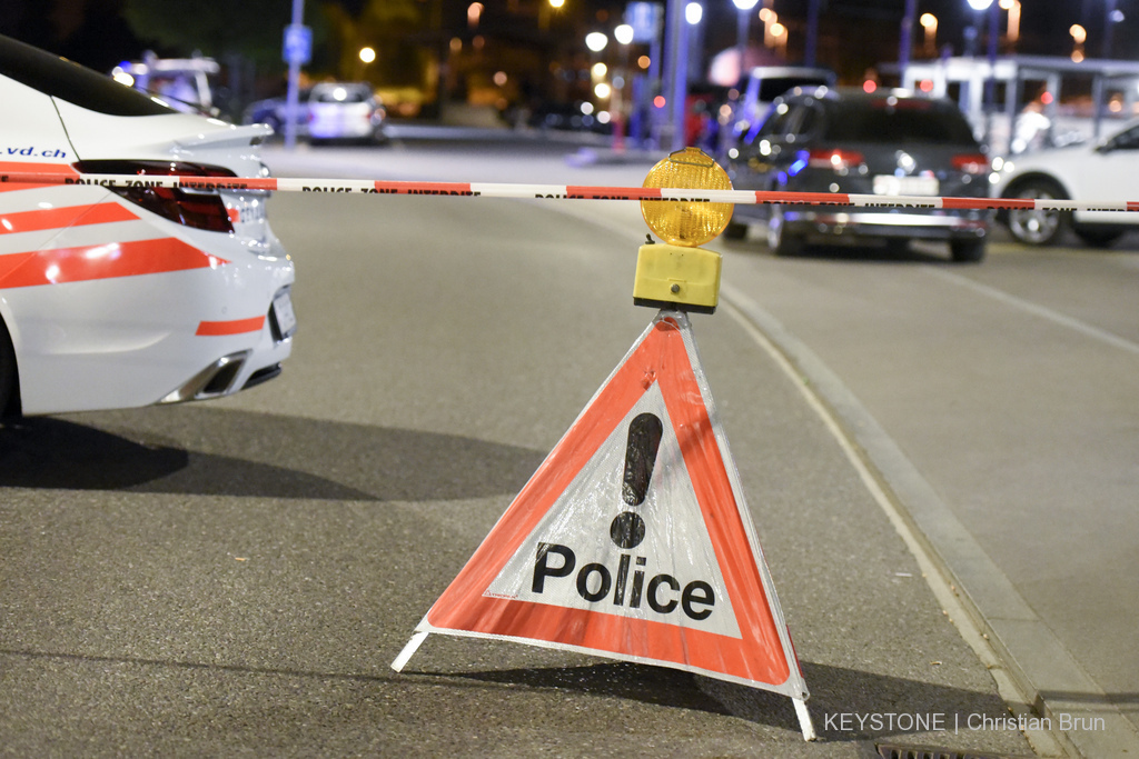 L'homme a abattu sa femme, qui venait de le quitter, et son fils aîné de 18 ans.