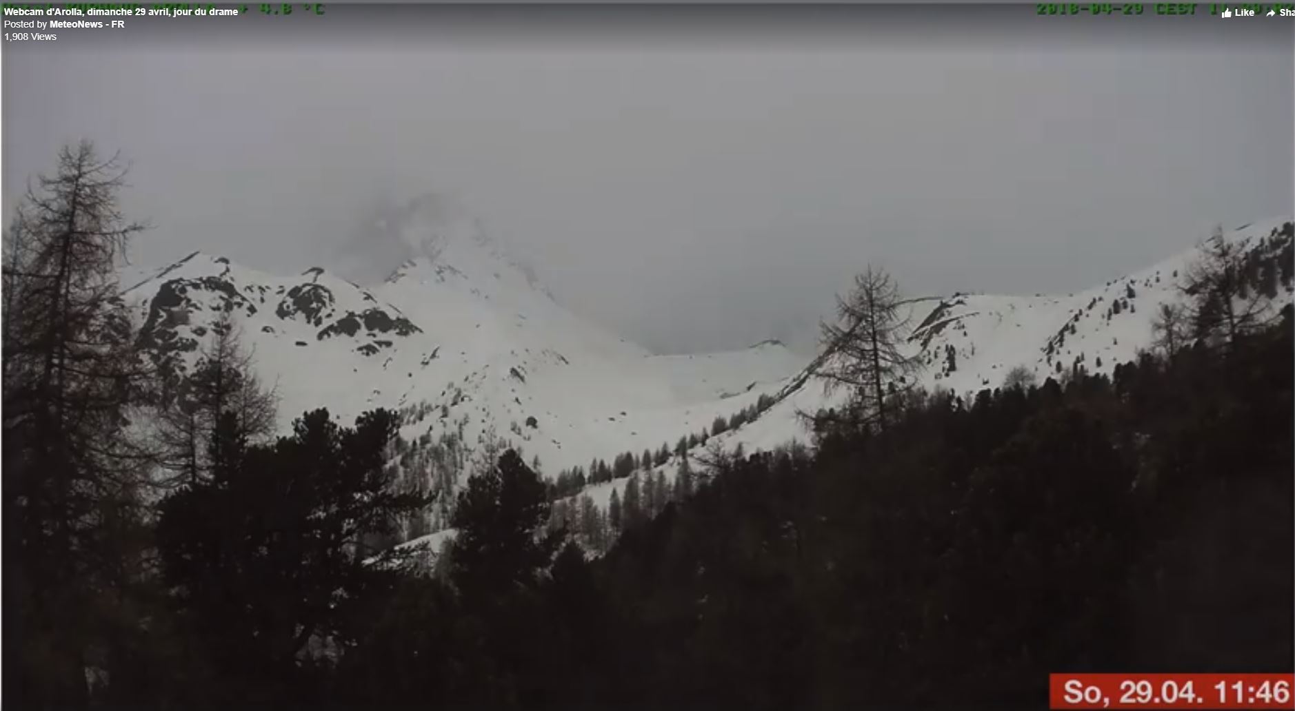 Une webcam installée au Kurhaus à Arolla montre que la météo s'est dégradée très rapidement dans la région du Pigne d'Arolla (sur la gauche de l'image) le dimanche du drame.