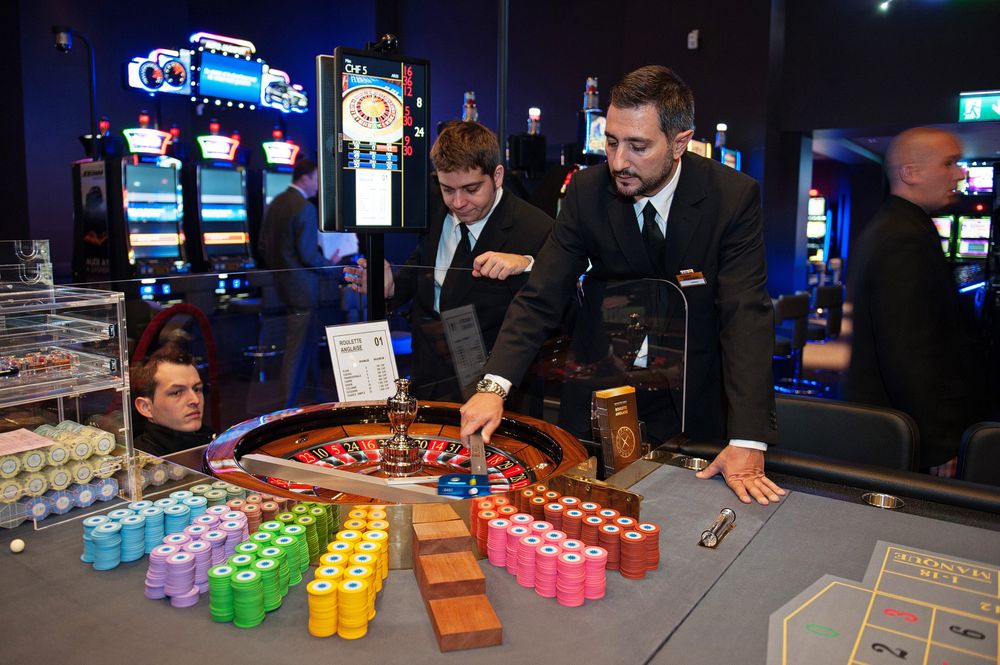 Le Casino de Neuchatel presente aux autorites deux jours avant son ouverture. 

Neuchatel, 21 11 2012
Photo David Marchon