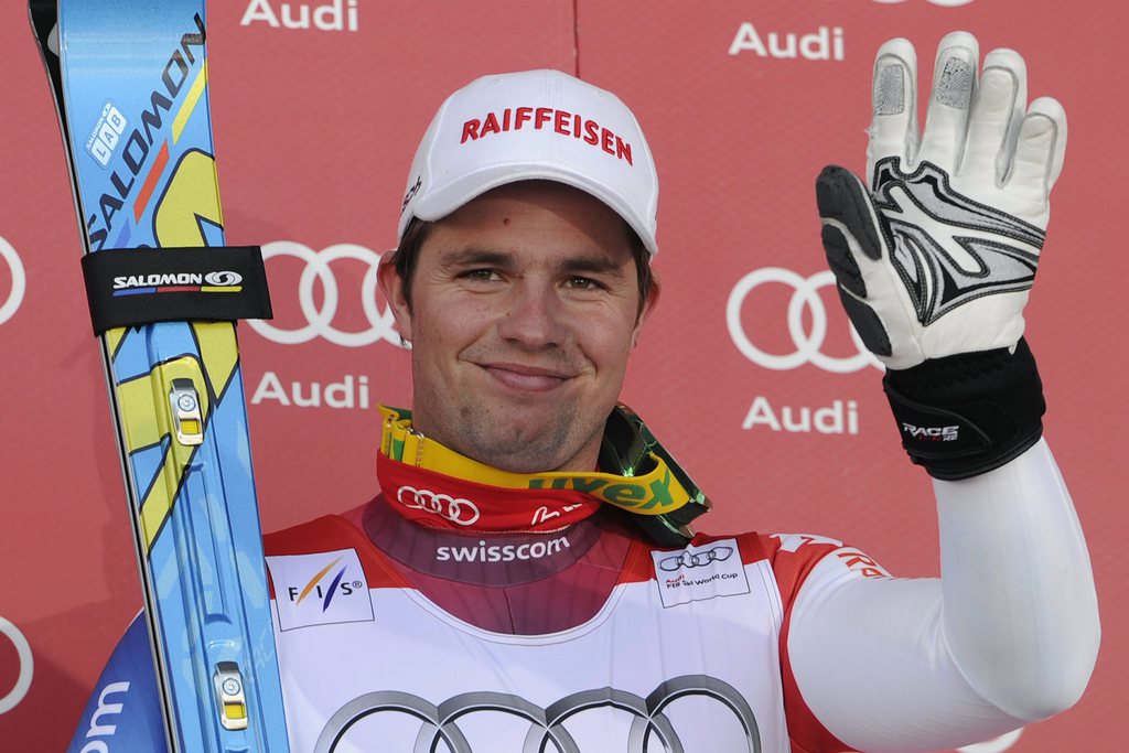 Le Suisse Beat Feuz doit dire adieu à la saison 2012-2013 de ski alpin.