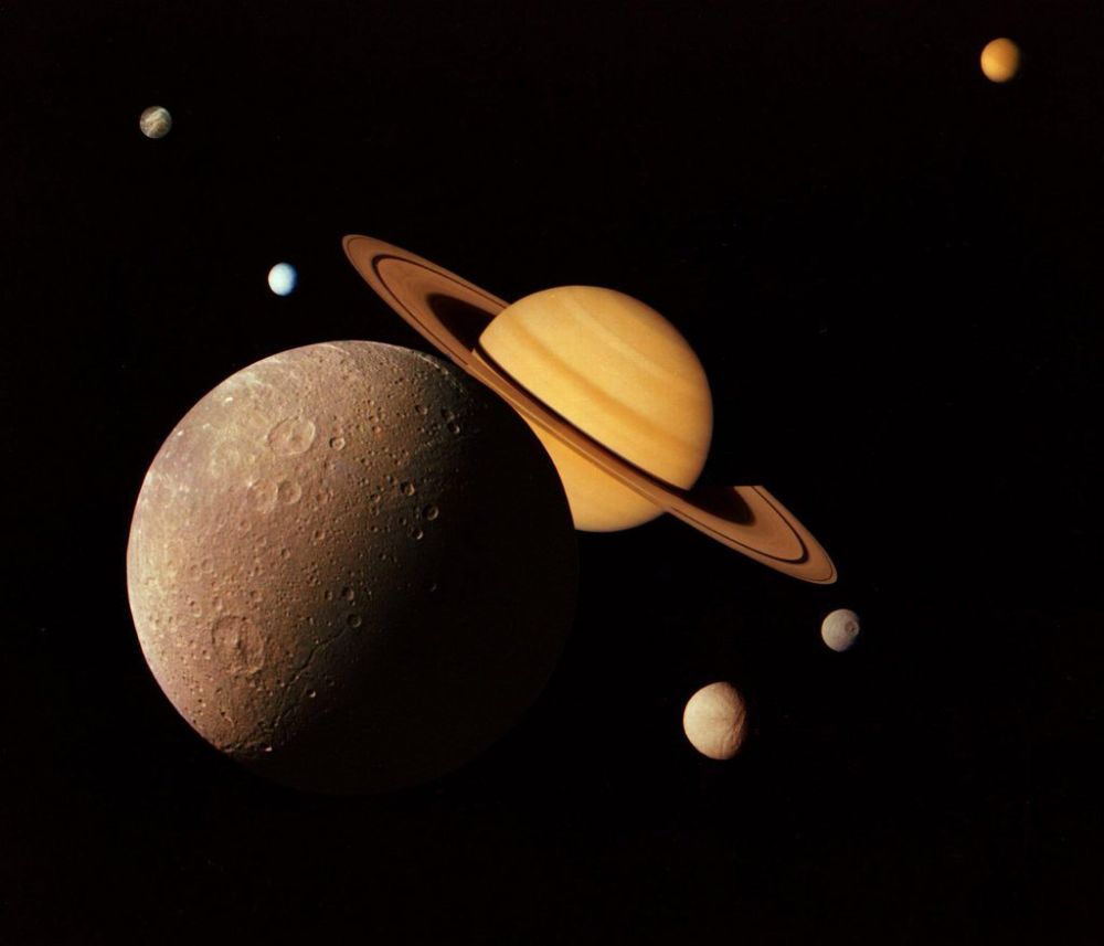 Le programme d'exploration Voyager avait pour objectif l'étude des planètes extérieures au Système solaire.