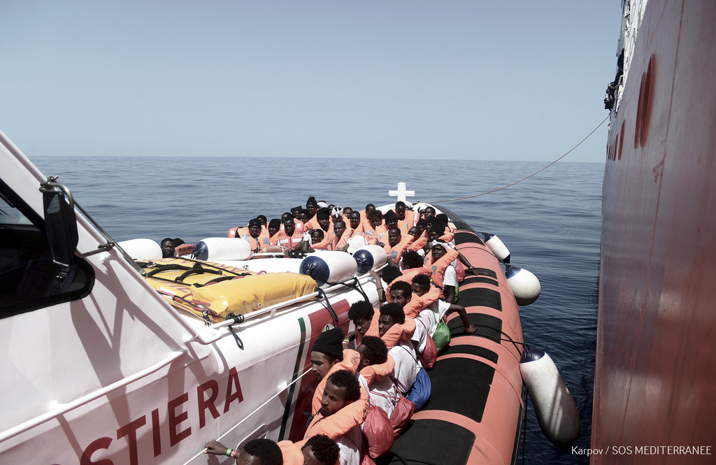 Le refus de l'Italie, le 10 juin, d'accueillir l'Aquarius, un navire humanitaire avec plus de six cents migrants à son bord a plongé l'Europe dans une nouvelle crise politique sur la question migratoire.