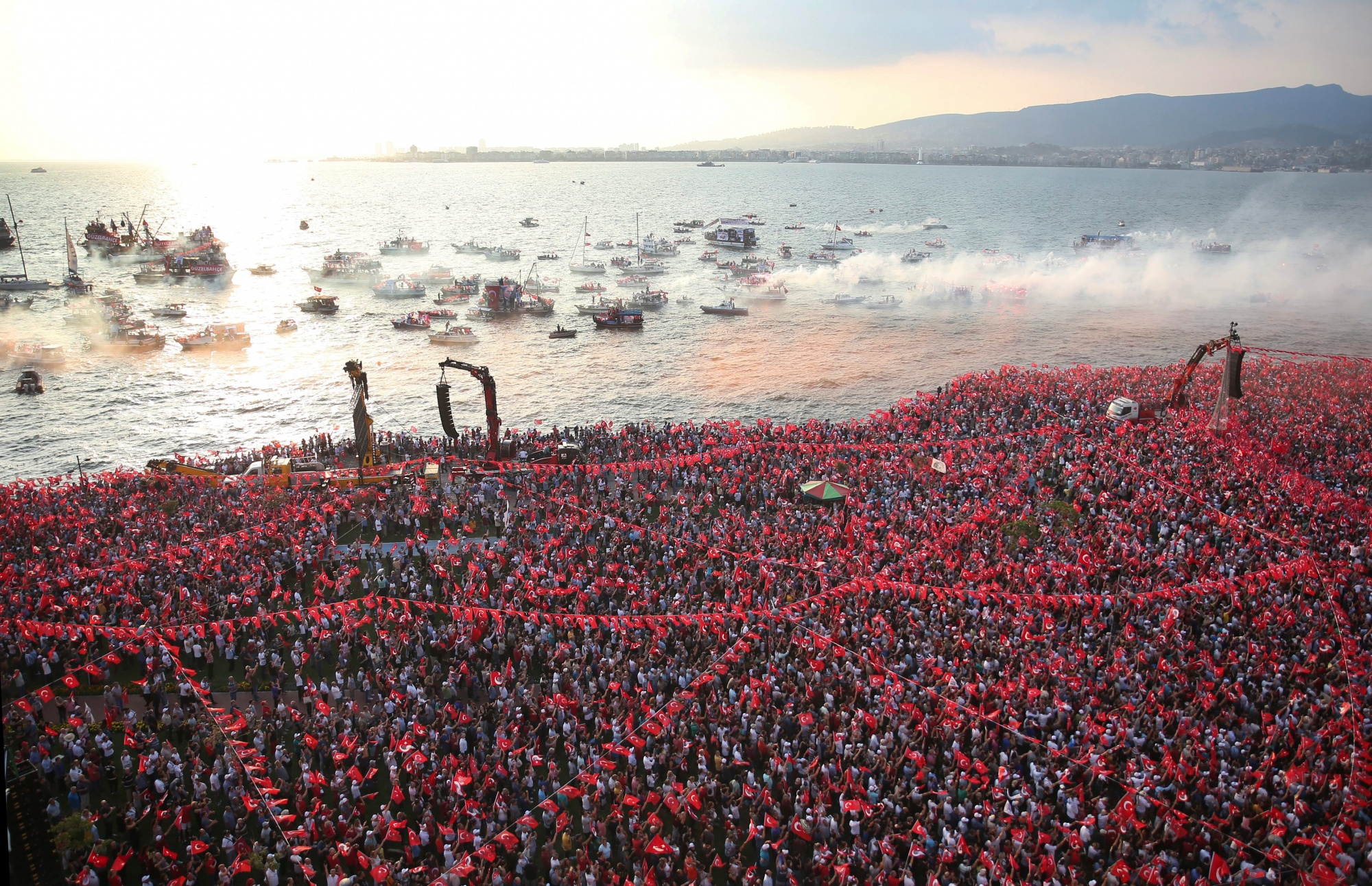 Thousands of supporters of Muharrem Ince, the presidential candidate of Turkey's main opposition Republican People's Party, attend a rally in Izmir, Turkey, Thursday, June 21, 2018. Ince is seen as a strong contender to end President Recep Tayyip Erdogan's 16 year rule in presidential elections on June 24, 2018. (AP Photo/Emre Tazegul) APTOPIX Turkey Elections