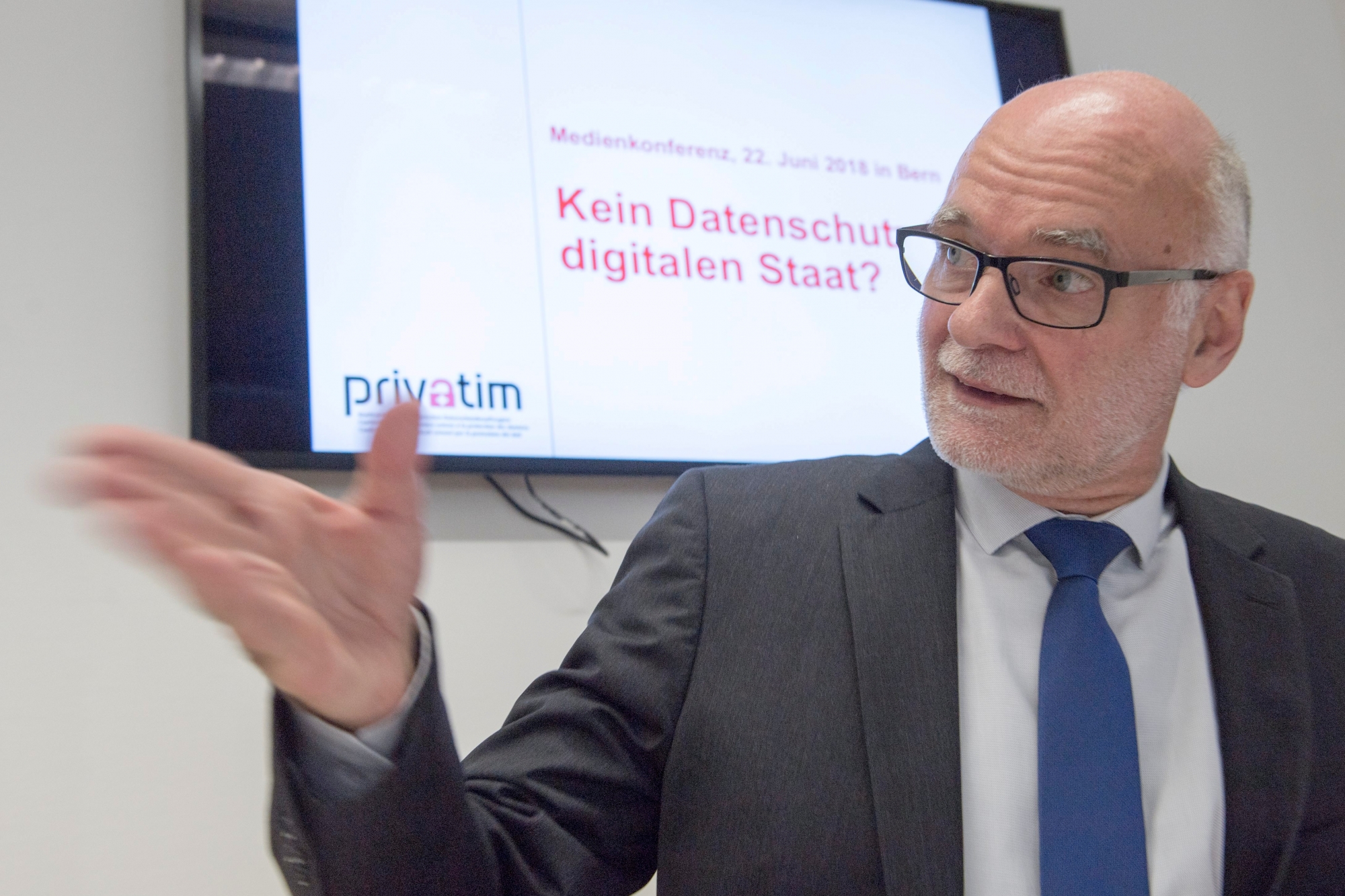 Beat Rudin, Praesident privatim, Datenschutzbeauftragter des Kantons Basel-Stadt, anlaesslich der Pressekonferenz des Schweizerische Datenschutzbeauftragte privatim - mehr Geld fuer den Datenschutz, am Freitag, 22. Juni 2018, in Bern. (KEYSTONE/Marcel Bieri) SCHWEIZ DATENSCHUTZBEAUFTRAGTE FUER MEHR GELD FUER DATENSCHUTZ