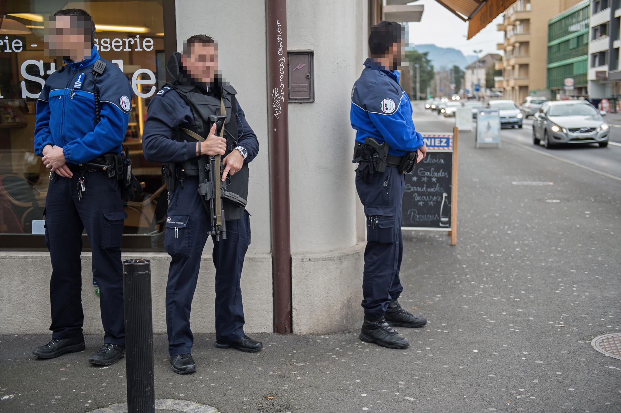 Les fusils d’assaut pourraient ressembler aux pistolets-mitrailleurs actuels de la police neuchâteloise.