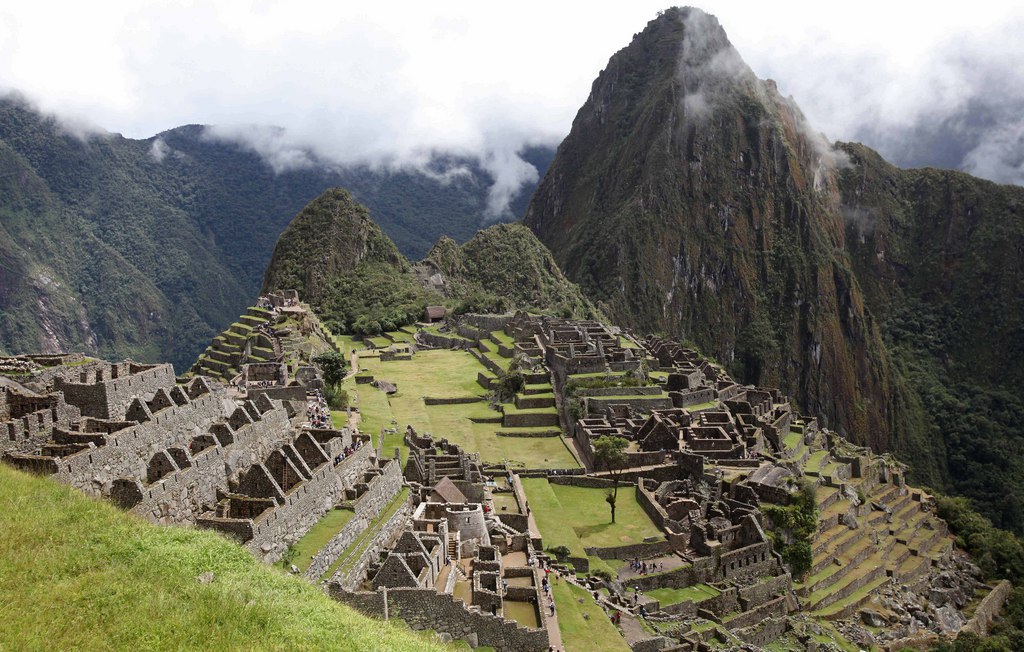 La citadelle de Machu Picchu est visitée chaque année par des milliers de touristes. 