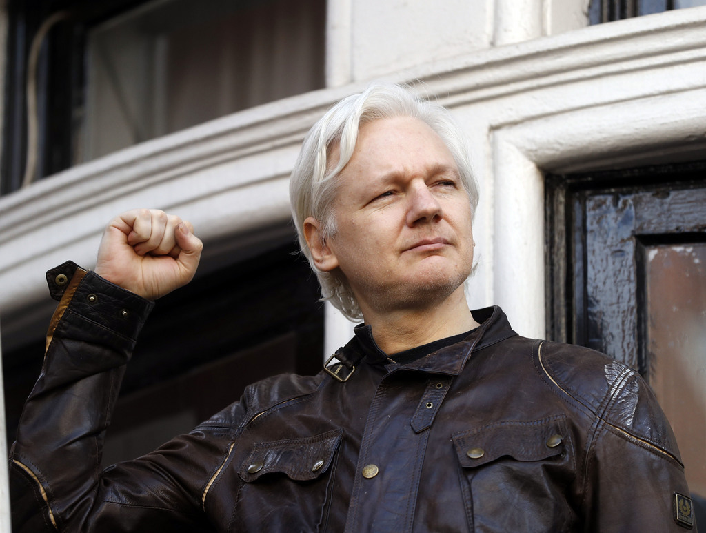 Arjen Kamphuis était un associé du fondateur de WikiLeaks Julian Assange, réfugié depuis 2012 dans l'ambassade d'Equateur à Londres. 