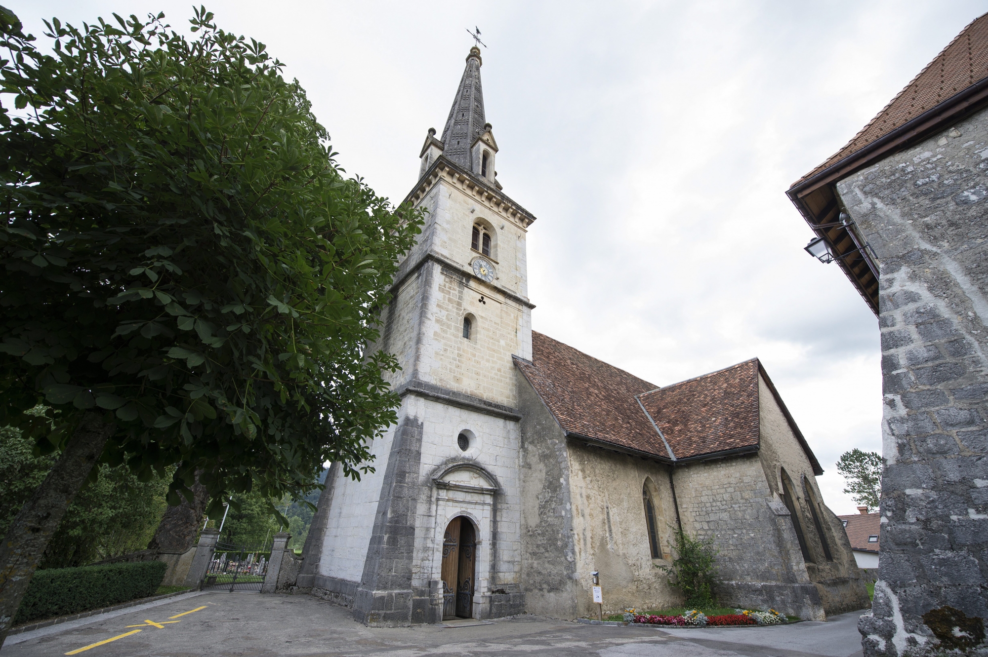 L'église paroissiale de Môtiers a besoin de soin.