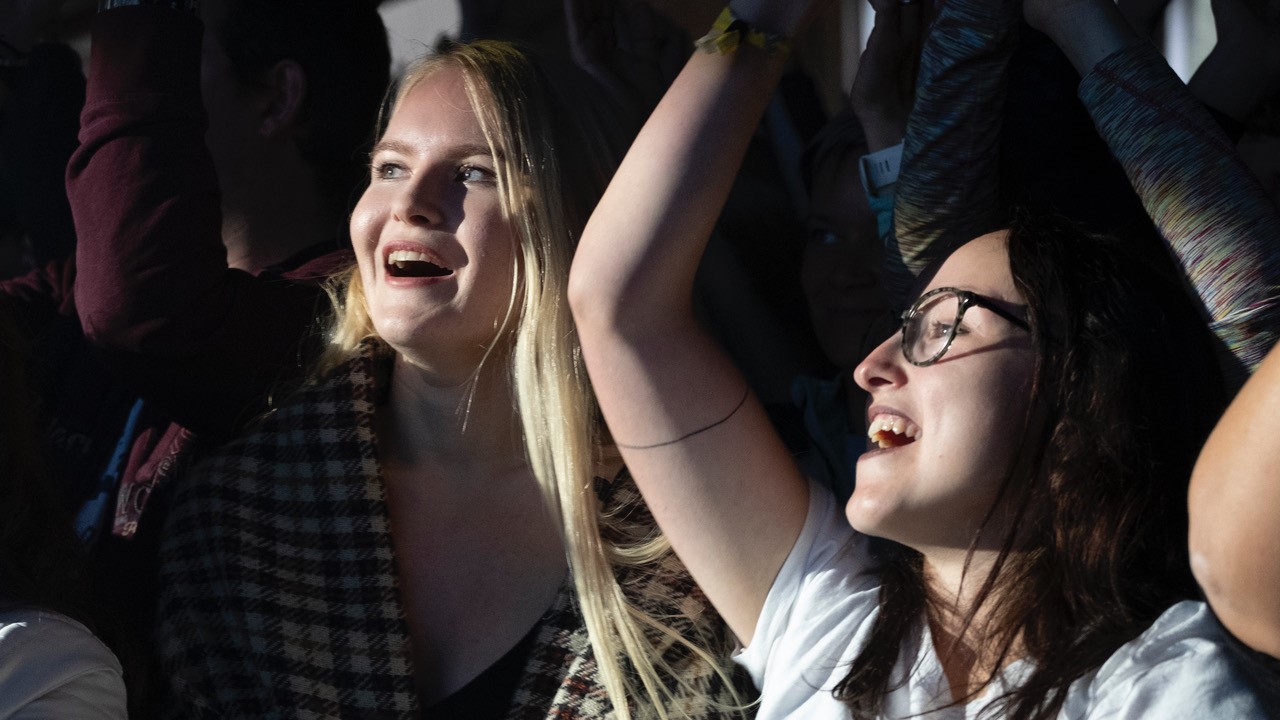 Les festivaliers ont donné de la voix lors du concert d'Arcadian.