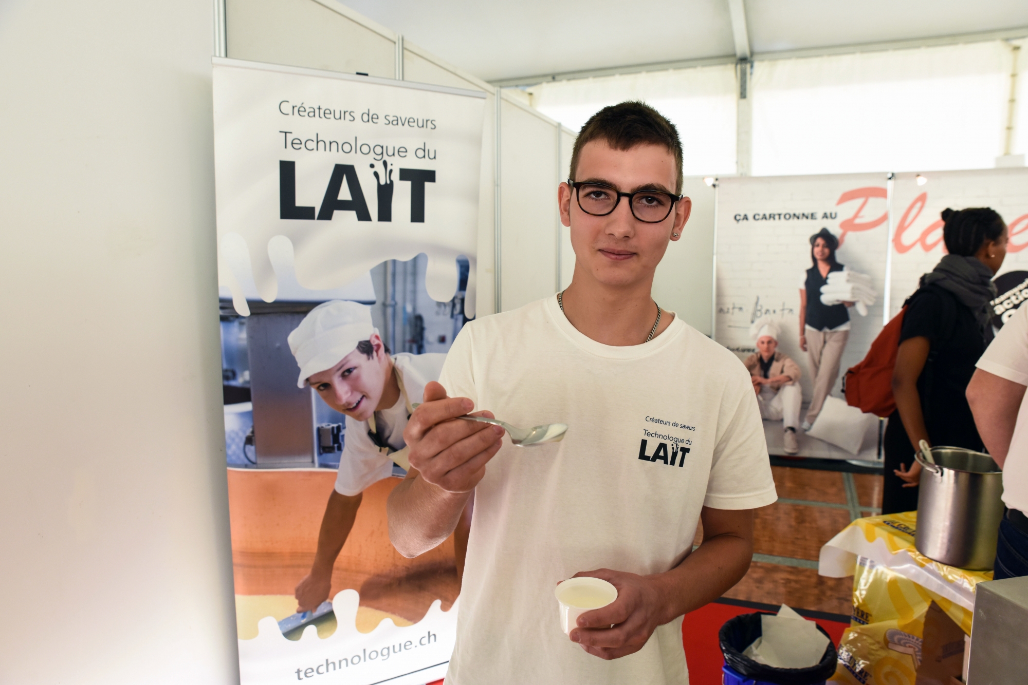 Raphaël Aellen est apprenti technologue du lait au Cerneux-Péquignot.