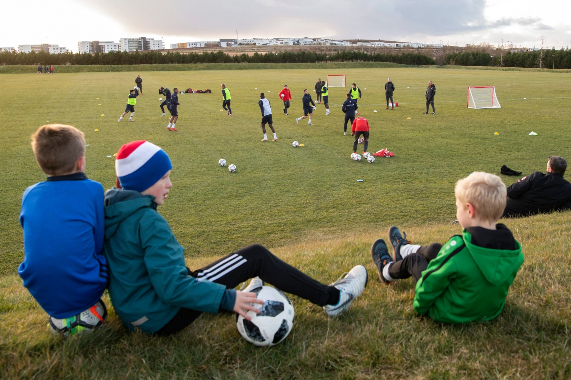 View of the training session of Switzerland, two days before the UEFA Nations League soccer match between Iceland and Switzerland, at the Versalir in Reykjavik, Iceland, on Saturday, October 13, 2018. (KEYSTONE/Ennio Leanza). ISLAND SOCCER TEAM SWITZERLAND TRAINING