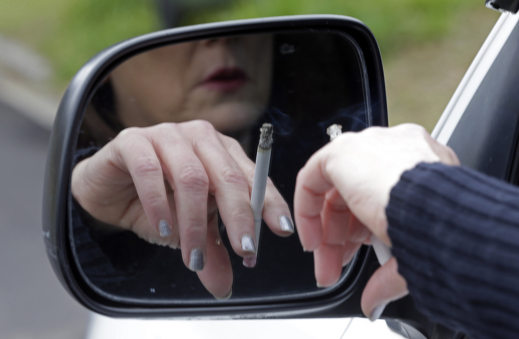 Les poumons greffés ont été prélevés chez une femme de 57 ans fumant un paquet par jour depuis 30 ans.