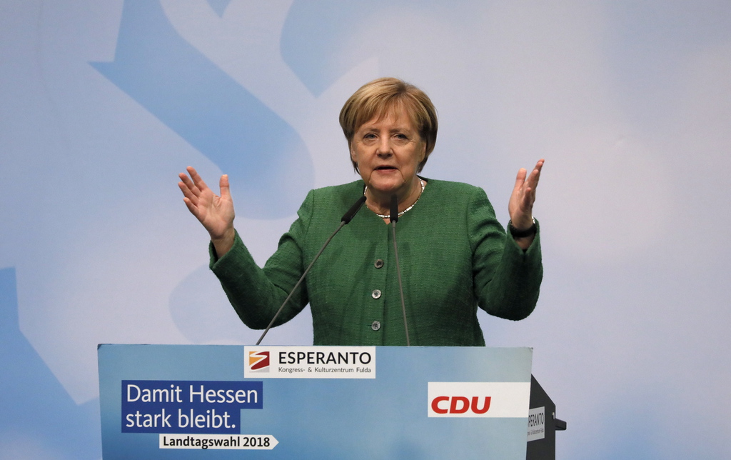 L'Union démocrate-chrétienne (CDU) d'Angela Merkel est arrivé en tête du scrutin de l'État-région de Hesse avec entre 27 et 28% des voix.