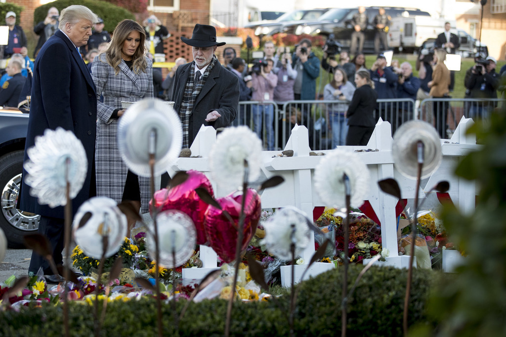 Le président américain et sa femme ont rendu hommage aux victimes.