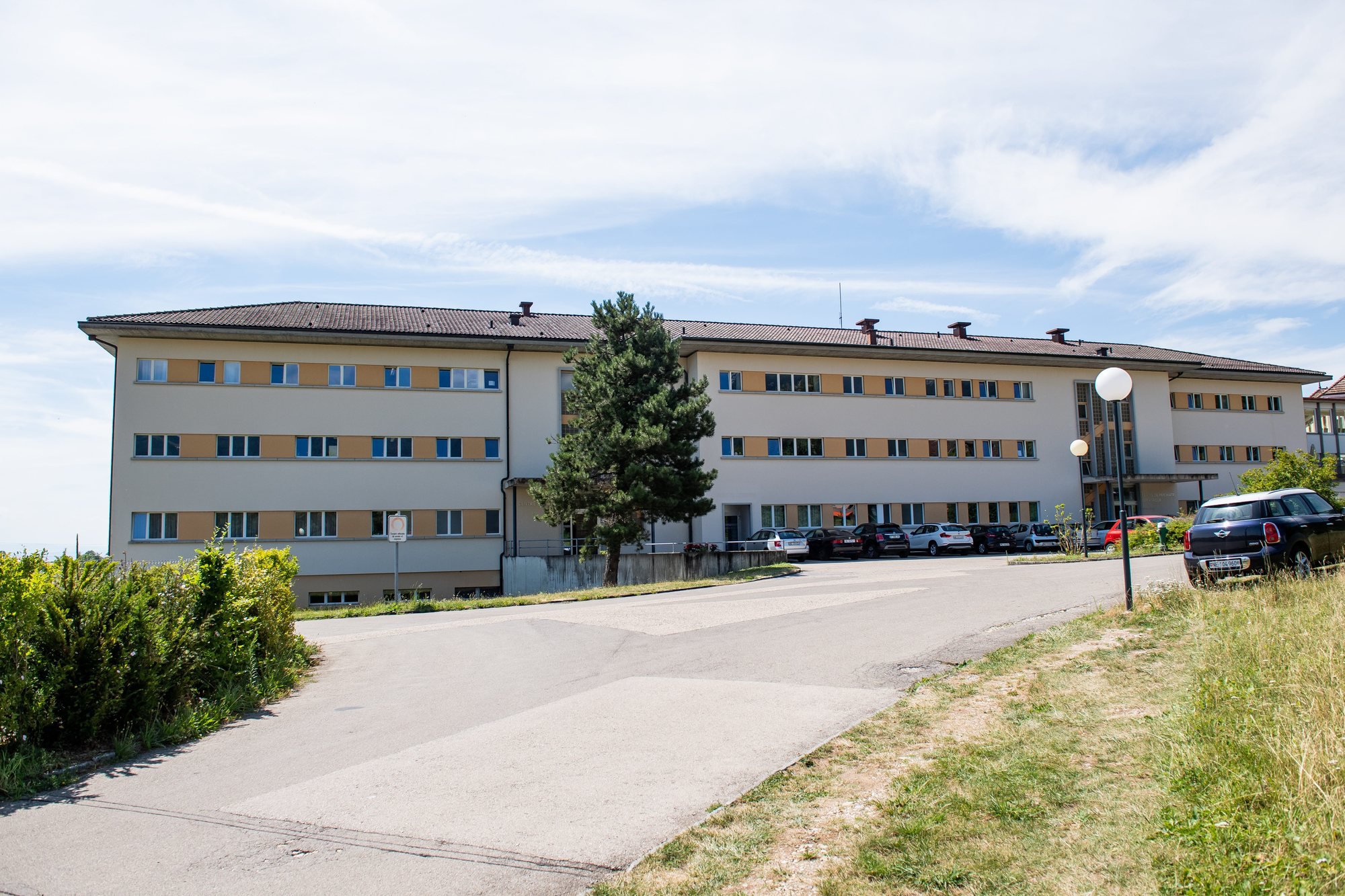 Médecins du Monde Suisse est préoccupé par l’encadrement médical dans le centre d’accueil fédéral.