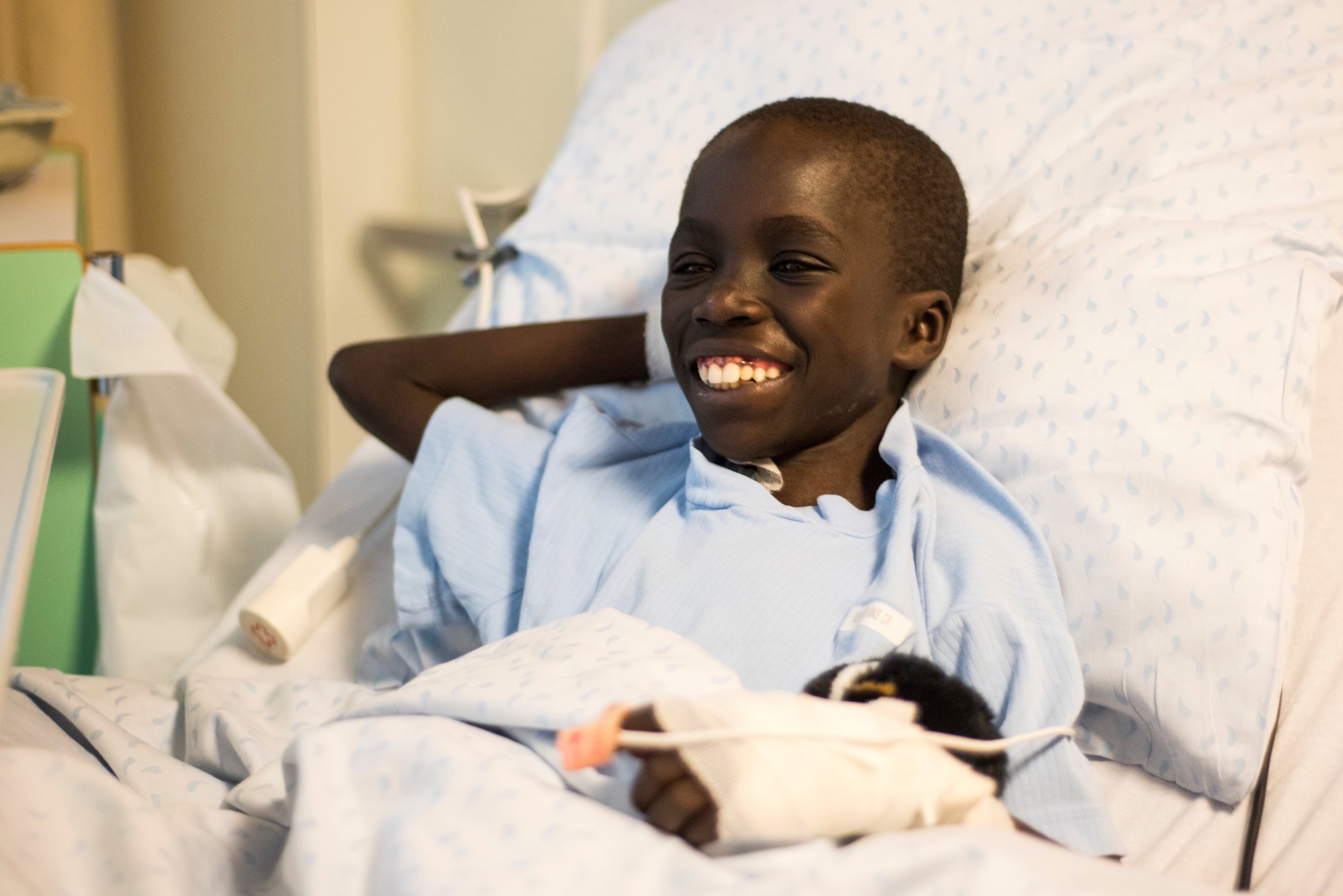 Le jeune Abdou se remet positivement de son opération du coeur - 09 août 2018 - GenèveTerre des hommes: opération d'Adboulaye aux HUG, août 2018