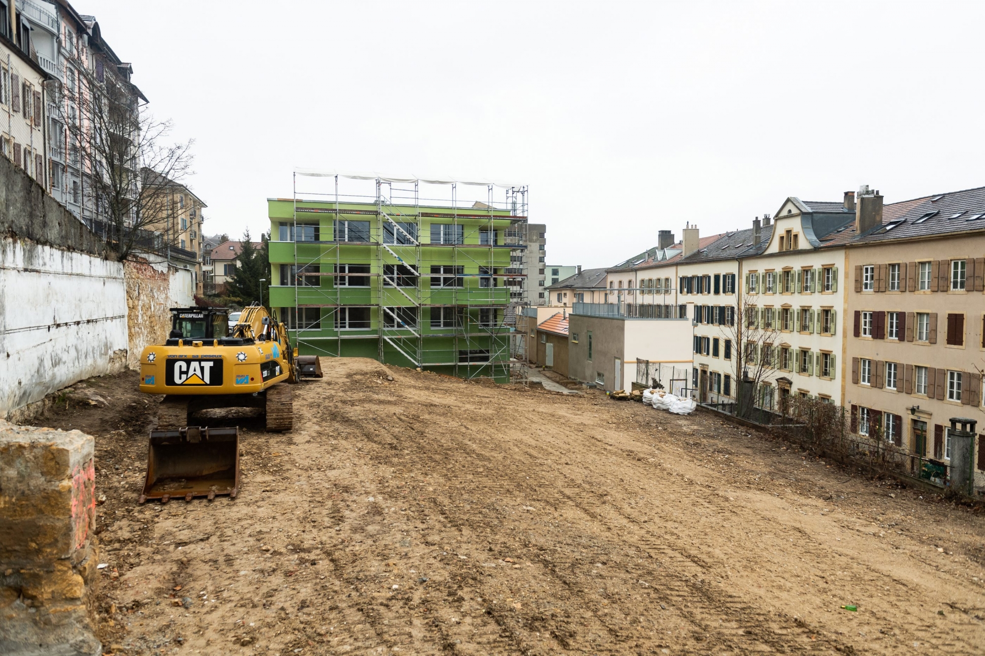 Le nouveau bâtiment de la coopérative du Vieux-Châtel, à Neuchâtel, est sorti de terre. Les locataires pourront emménager en avril.