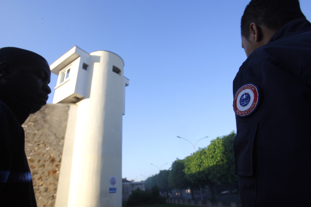 Un détenu s'est évadé dimanche après-midi de la prison de Fresnes, en France.