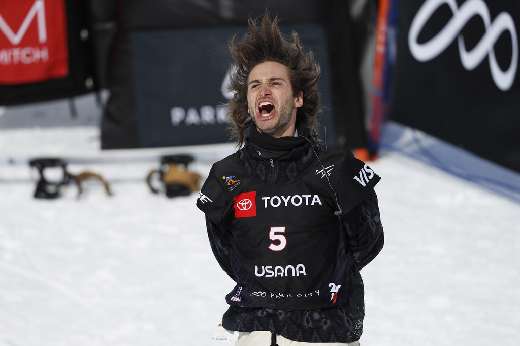 Déjà "bronzé" en 2017 à la Sierra Nevada, Pat Burgener a offert à la Suisse sa septième médaille dans ces joutes dédiées au snowboard et au ski freestyle.