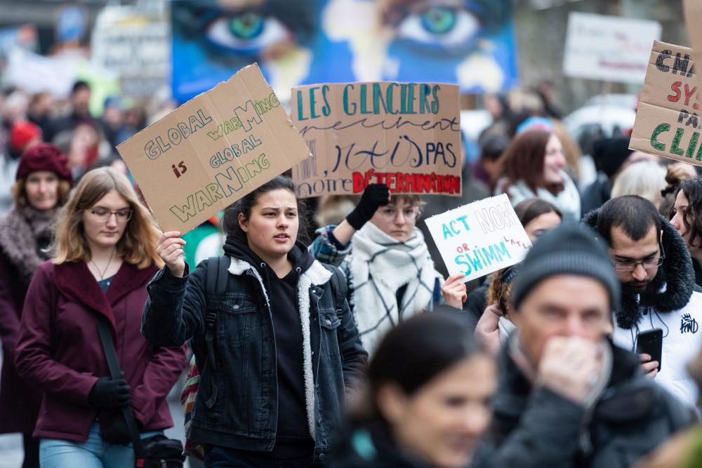 Les manifestations pour la sauvegarde du climat – ici à Neuchâtel – se multiplient en Suisse.