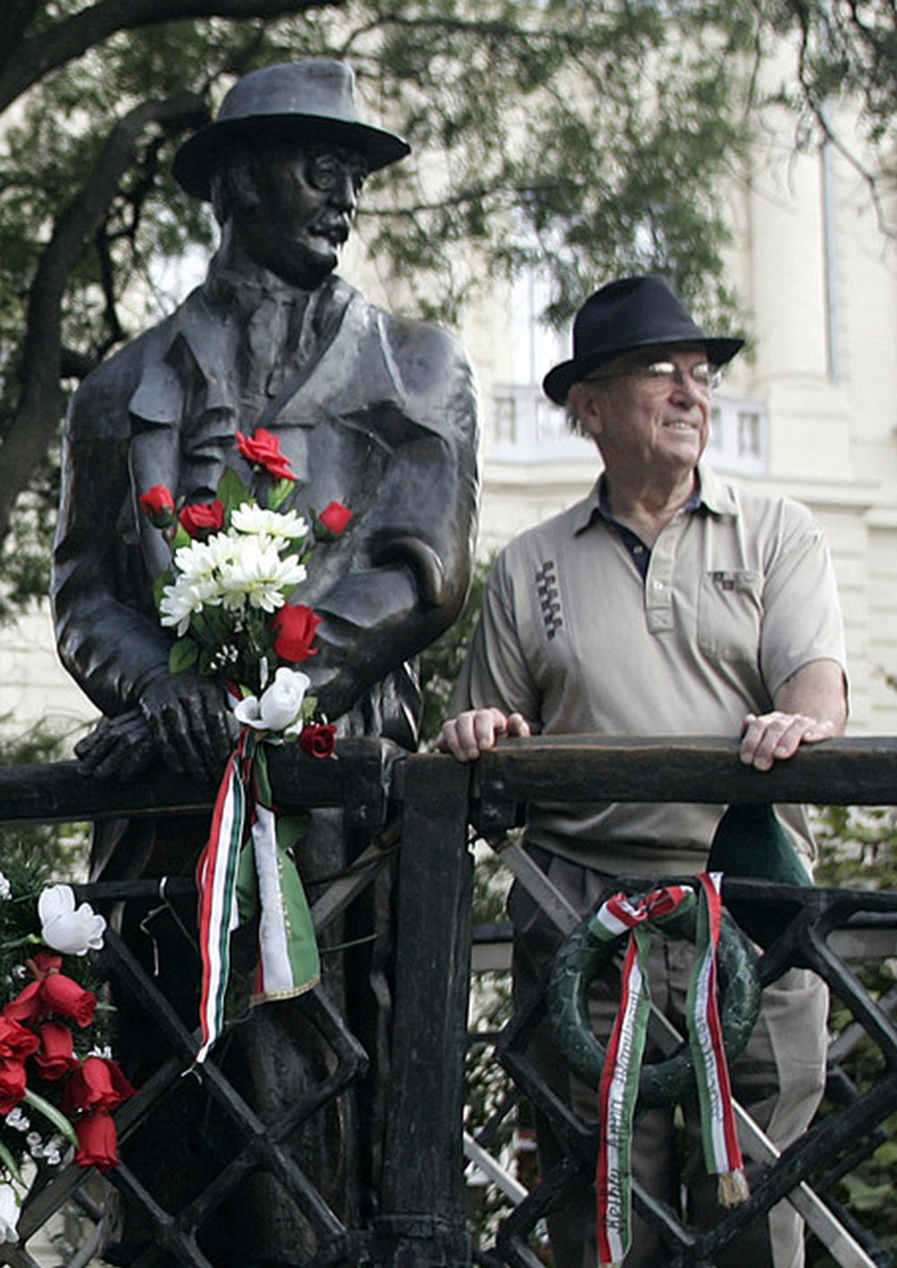 La statue d'Imre Nagy a été déboulonnée par ordre du premier ministre Viktor Orban.