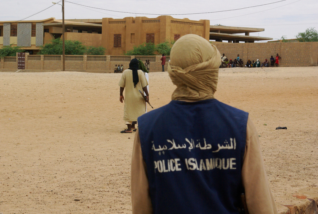 Les islamistes du nord du Mali ont à nouveau détruit des mausolées à Tombouctou.
