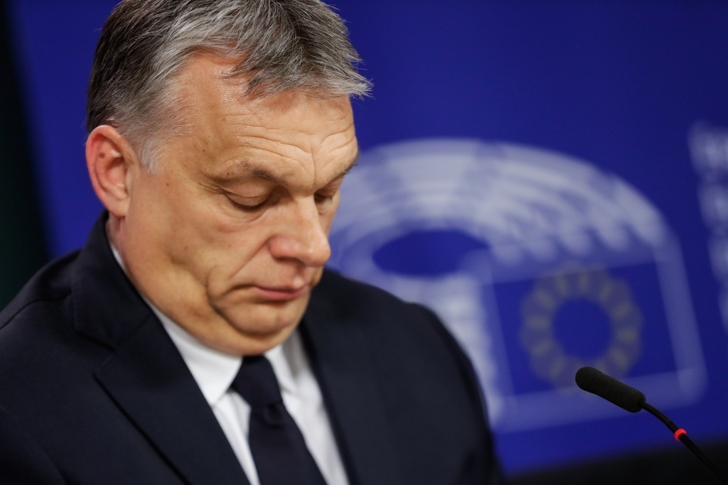 Le parti de Viktor Orban est mis au ban de la droite européenne.