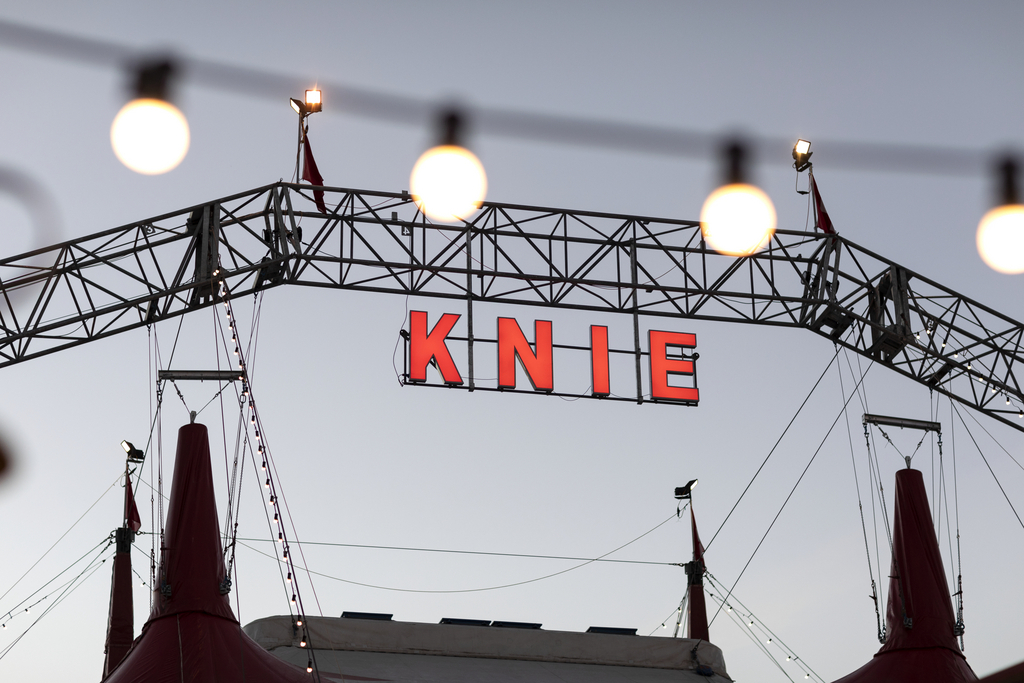 Pour ses cent ans, le cirque Knie jouera 320 représentations en Suisse. 