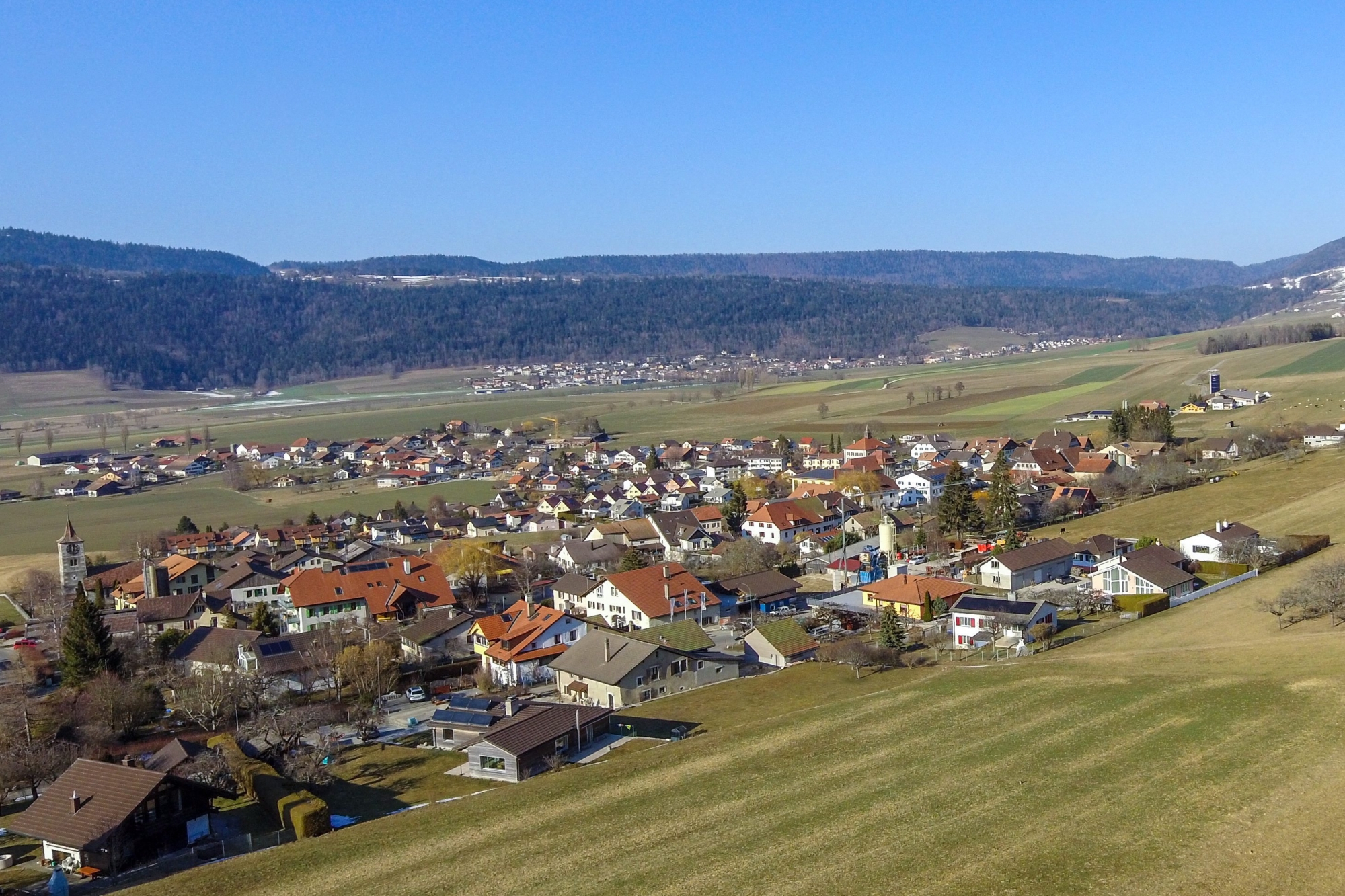 Le village de Savagnier est principalement touché par la création d'une zone réservée.