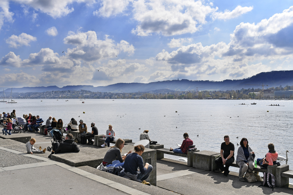 Des températures de plus de 20 degrés sont prévues ces prochains jours dans de nombreuses régions en Suisse.