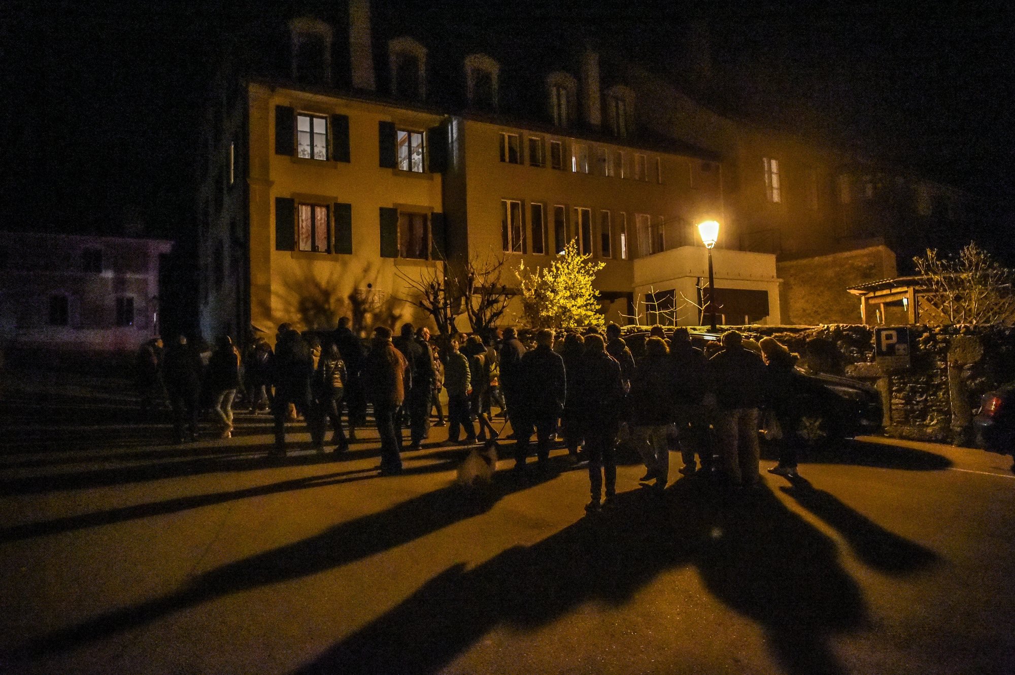 Une centaine de personnes avaient participé à la soirée "Cherchons la nuit" le 30 mars dernier.